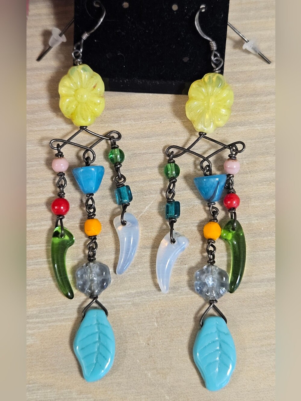 VINTAGE ANTIQUE SILVER WIRE GLASS BEADED COLORFUL LEAF ARTSY HANDMADE EARRINGS